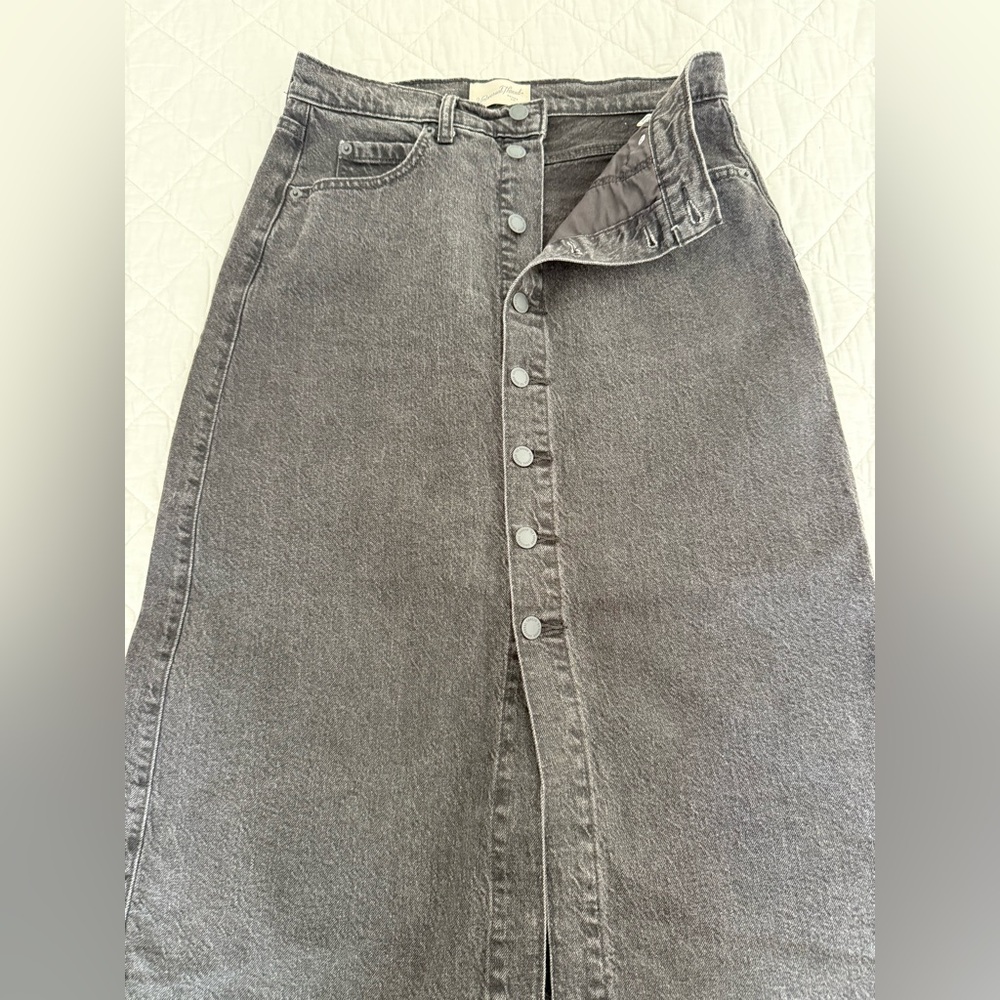 Universal Thread Charcoal Denim Skirt
